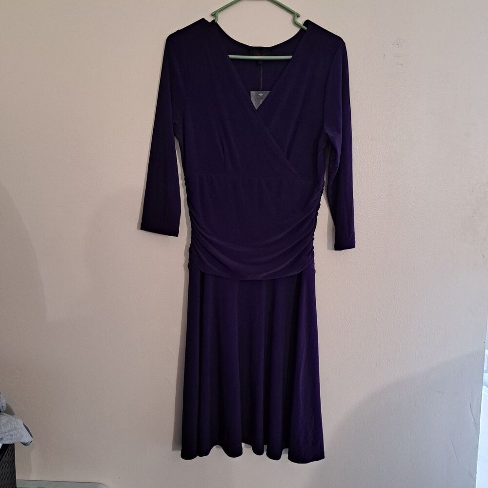 NWT Rekucci Aubergine Fit & Flare 3/4 Sleeve V-Neck tummy Control Dress 10